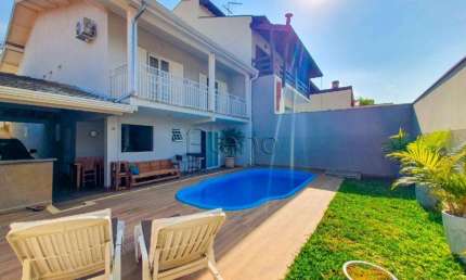 Casa à venda com 3 quartos no Jardim Panorama, Valinhos.