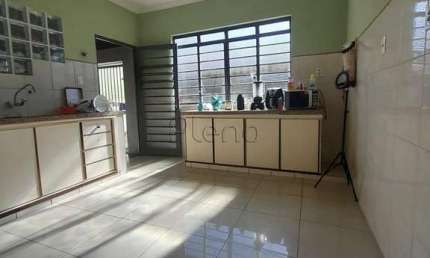 Casa à venda com 4 quartos no Jardim Eulina, Campinas.