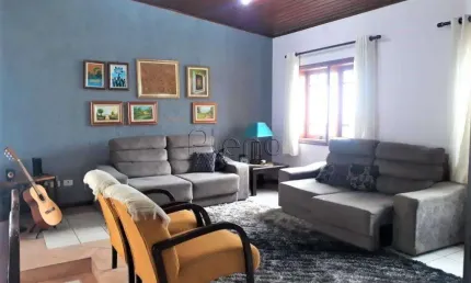 Casa à venda com 3 quartos no Jardim Santa Genebra, Campinas.