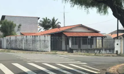 Casa à venda em Indaiatuba, Parque São Lourenço, com 2 quartos, com 147.98 m²