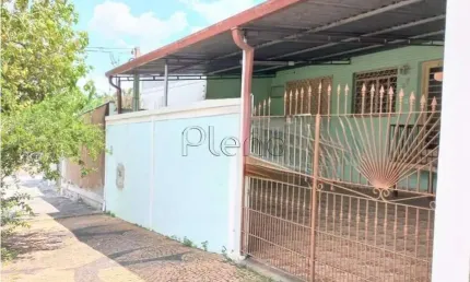Casa à venda em Campinas, Cidade Jardim, com 3 quartos, com 130.8 m²