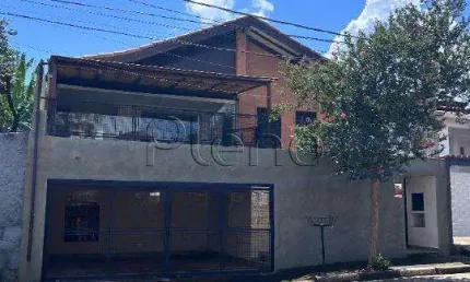 Sobrado à venda em Vinhedo, Centro, com 3 suítes, com 226.37 m²