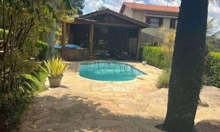 Casa à venda em Valinhos, Estância Recreativa San Fernando, com 3 suítes, com 459.88 m²