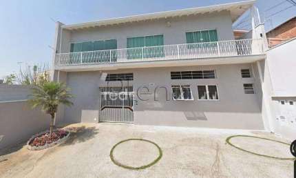 Sobrado à venda em Campinas, São Bernardo, com 3 quartos, com 180 m²