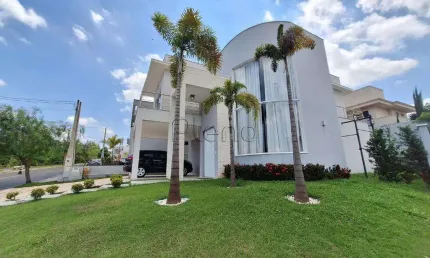 Sobrado à venda em Valinhos, Jardim São Marcos, com 3 suítes, com 228 m², Residencial Villa do Sol