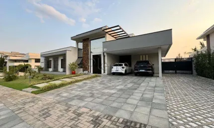 Casa à venda em Vinhedo, Monte Alegre, com 3 suítes, com 376.28 m², Residencial Campo de Toscana