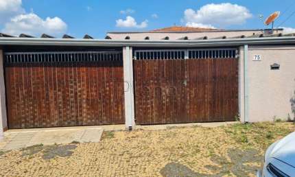 Casa à venda em Valinhos, Vila Santo Antônio, com 2 quartos, com 114 m²