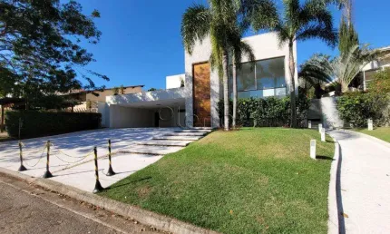 Casa para venda e locação no Condomínio Alpes de Vinhedo, bairro Pinheirinho em Vinhedo - São Paulo.
