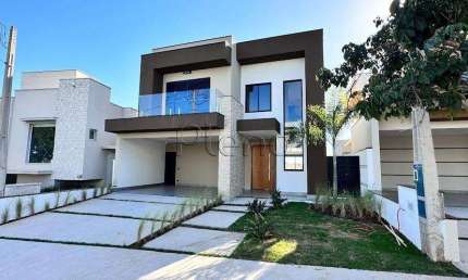 Casa à venda em Salto, Residencial Central Parque, com 3 suítes, com 220 m²