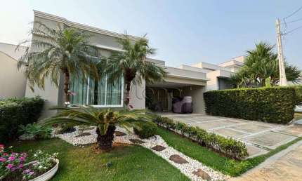 Casa à venda em Indaiatuba, Residencial Beira da Mata, com 3 suítes, com 210 m²