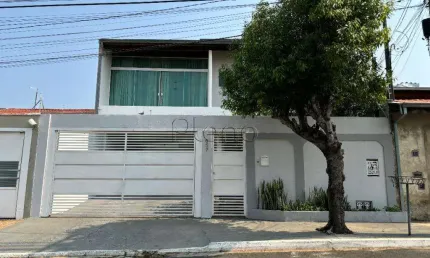Casa à venda em Indaiatuba, Jardim Regina, com 5 quartos, com 268.75 m²