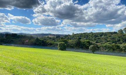 Terreno à venda em Bragança Paulista, Condomínio Quinta da Baroneza II, com 3173.57 m²