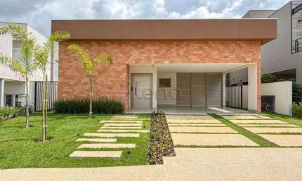 Casa à venda em Campinas, Alphaville Dom Pedro, com 3 suítes, com 237.18 m², Alphaville Dom Pedro 3