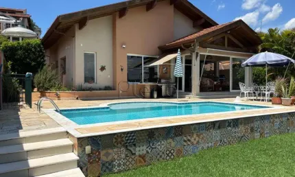 Casa à venda em Vinhedo, Marambaia, com 3 suítes, com 356 m², Condomínio Estância Marambaia
