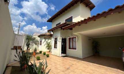Casa à venda com 3 quartos no Jardim Panorama Bolsão,   Valinhos.