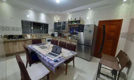 Sobrado à venda em Indaiatuba, Jardim Umuarama, com 3 quartos, com 177.95 m²