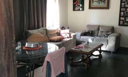 Casa à venda em Campinas, Vila Estanislau, com 3 quartos, com 103 m²