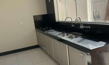 Casa para alugar em Indaiatuba, Jardim Nova Indaiá, com 2 quartos, com 60 m²