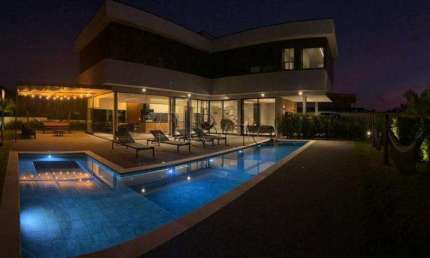 Sobrado à venda em Jaguariúna, Residencial Campo Camanducaia, com 4 suítes, com 350 m²