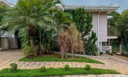 Sobrado para locação com 3 suítes no Swiss Park em Campinas