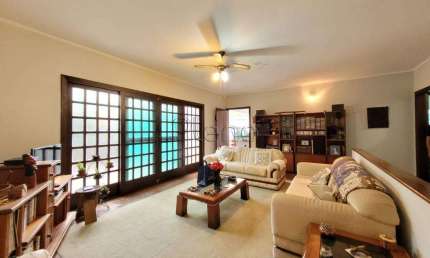 Sobrado à venda em Campinas, Jardim São Carlos, com 4 quartos, com 276 m²