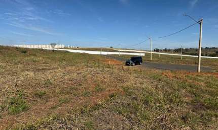 Terreno à venda em Paulínia, São Bento, com 291 m², Condomínio Miraj