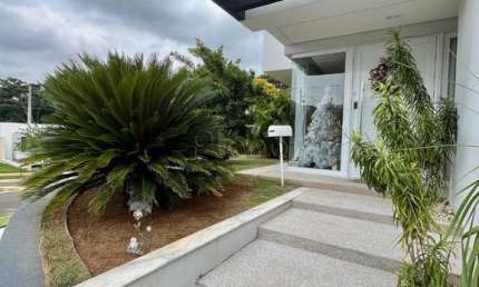 Sobrado à venda em Campinas, Swiss Park, com 4 suítes, com 288.33 m²