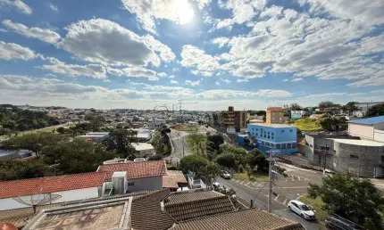 Apartamento à venda com 2 dormitórios, bairro Centro em Vinhedo.