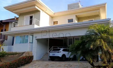 Sobrado à venda em Valinhos, Santa Cruz, com 4 suítes, com 304 m², Residencial Terras do Caribe