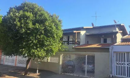 Sobrado para alugar em Paulínia, João Aranha, com 3 quartos, com 225 m²