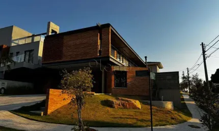 Sobrado à venda em campinas, swiss park, com 3 suítes, com 330 m²