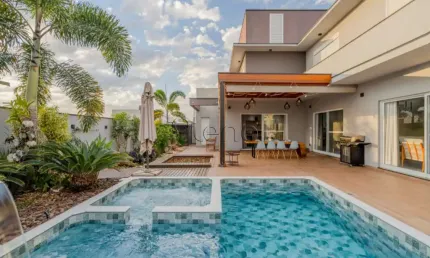 Sobrado à venda em Jaguariúna, Residencial Campo Camanducaia, com 3 suítes, com 400 m²