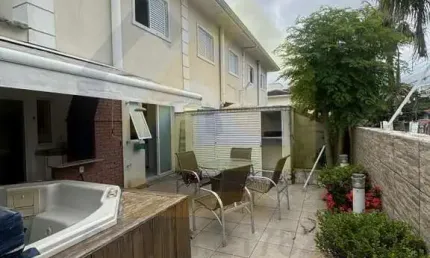 Casa em Condomínio para Venda em Guarujá, Enseada, 3 dormitórios, 1 suíte, 3 banheiros, 3 vagas