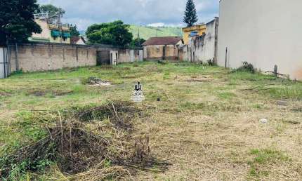 Terreno à venda no Avenida, Itajubá 