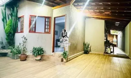 Casa para Venda em Itajubá, Varginha, 3 dormitórios, 1 suíte, 2 banheiros, 1 vaga
