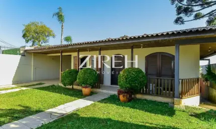 Casa à venda na Rua Victório Viezzer, 567, Vista Alegre, Curitiba por R$ 1.300.000