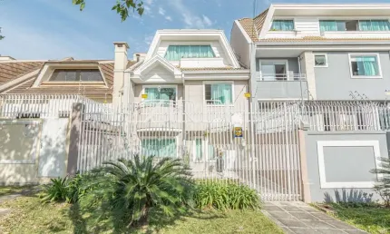 Casa com 4 quartos à venda na Rua Emílio de Almeida Torres, 150, Campina do Siqueira, Curitiba por R$ 1.750.000