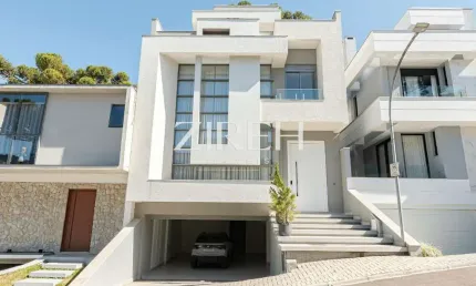 Casa em condomínio fechado com 4 quartos à venda na Luis Kula, 101, Santo Inácio, Curitiba por R$ 2.890.000
