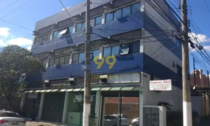 Casa comercial para alugar na Rua Moacir Simões da Rocha, 245, Jardim Itapeva, São Paulo