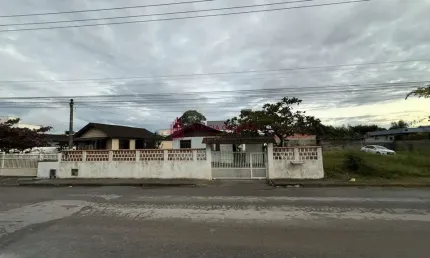 Terreno com casa com 3 dormitórios no Gravatá em Navegantes - Patricia Cousseau