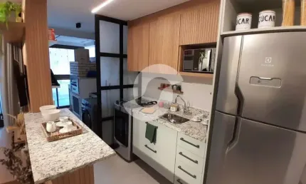 Icaraí, perto da Praia! Apartamento com 2 quartos e varanda!