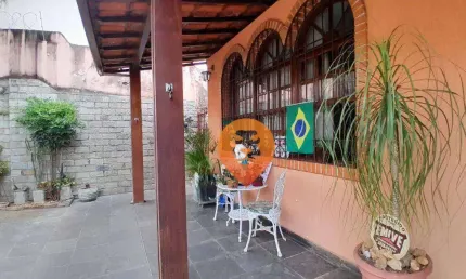 Casa à venda, 335 m² por R$ 1.680.000,00 - Colégio Batista - Belo Horizonte/MG