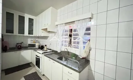 Casa à venda no Jardim São Francisco de Assis na zona oeste de Londrina PR