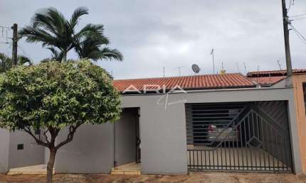 Casa à venda com 3 dormitórios e 1 suíte, Residencial Abussafe, LONDRINA - PR
