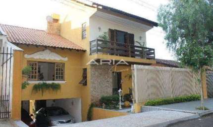 Sobrado à venda, 3 dormitórios, 2 suítes - Jardim Brasilia - Ibiporã/PR