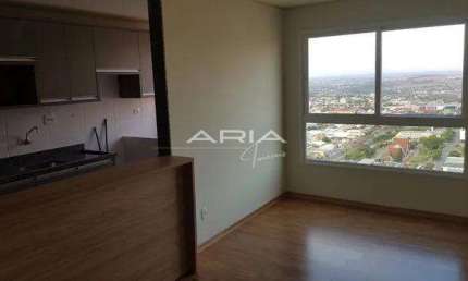 Apartamento com 2 quartos, sendo 1 suíte, andar alto, sol da manhã com 02 vagas