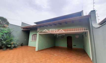 Sobrado à venda 4 quartos, uma suíte, Vila Fujita, Londrina PR