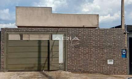 Casa com 02 quartos,75 m e garagem p  2 carros à venda no Jd Altos dos Pinheiros