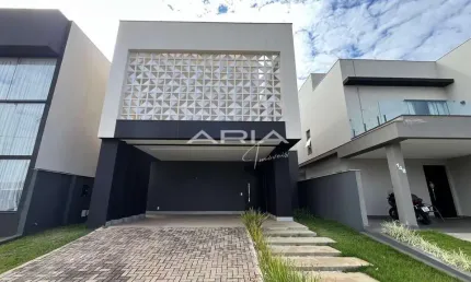 Sobrado à venda no condomínio fechado tauá aranguá zona leste de londrina