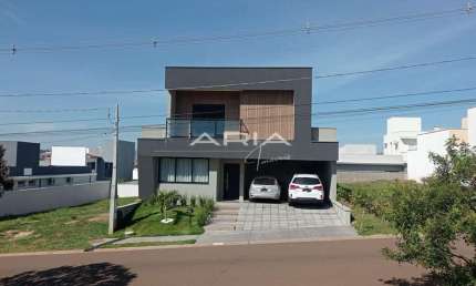 Maravilhoso Sobrado à Venda no Condomínio Village Damha 2 - Araraquara - SP